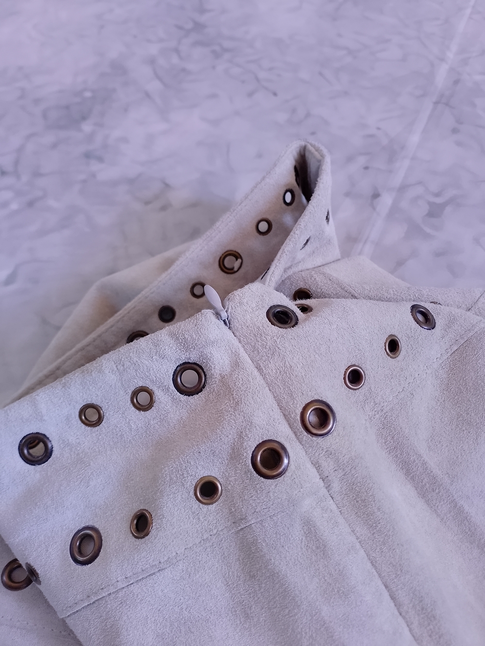 Vintage LEATHER Studded Cream Midi Skirt SANDRA ANGLOZZI - Picture 3 of 12